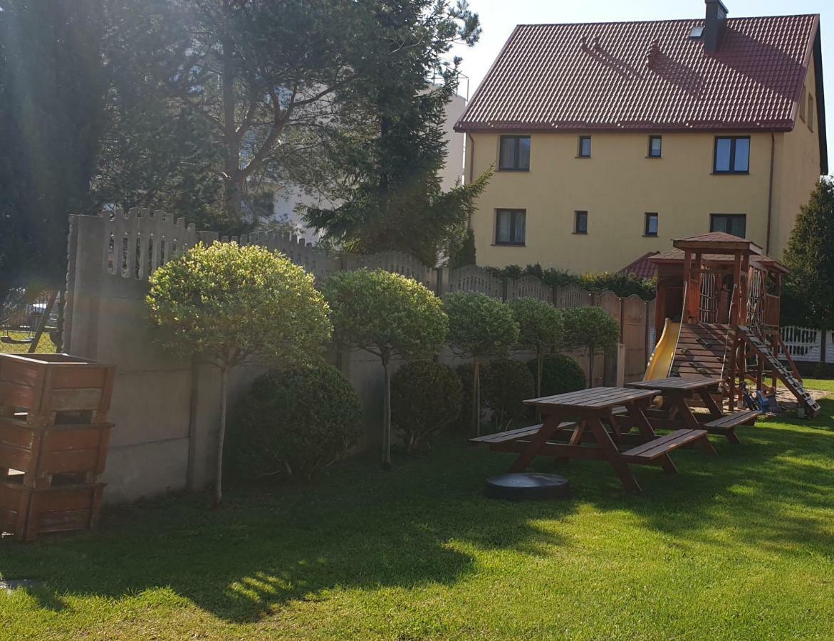 Domki Letniskowe Kika Sarbinowo Bagian luar foto