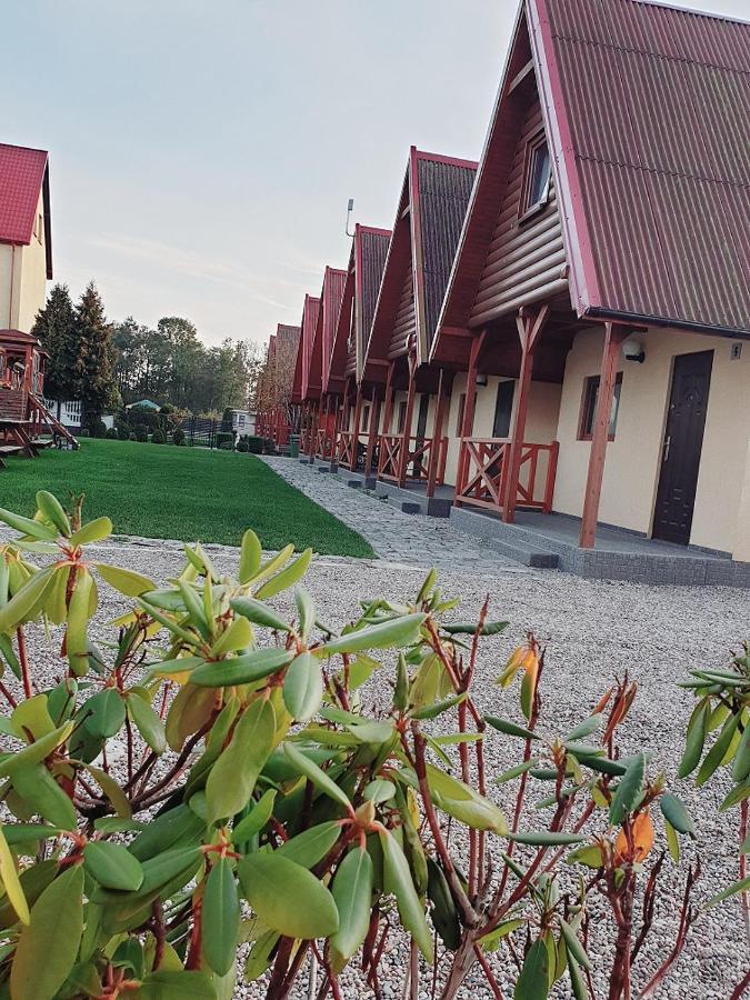Domki Letniskowe Kika Sarbinowo Bagian luar foto